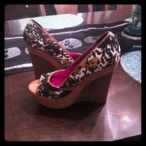 Betsey Johnson “Lucyyy” Animal Print Wedges